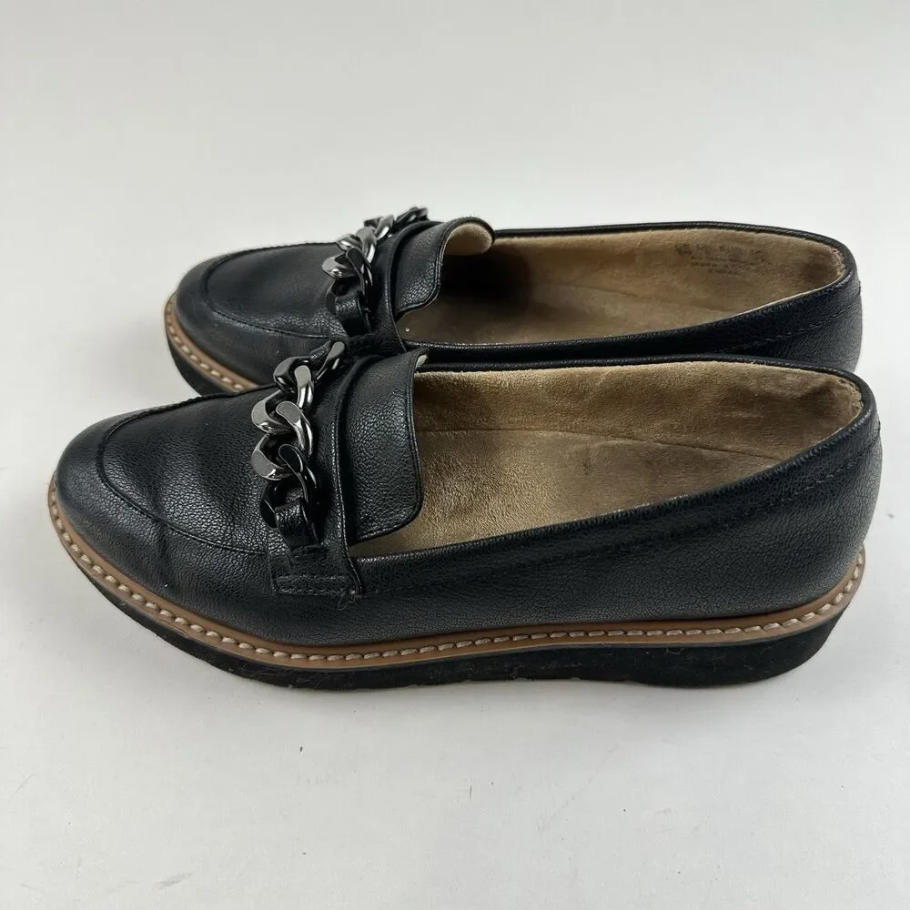 Naturalizer Emmal Chain Platform Loafer 6 M in Black Slip On Cushioned